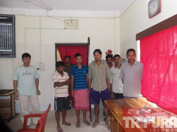 Kamalpur: Police nabbed six gamblers red handed 